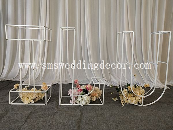 big wire balloon numbers