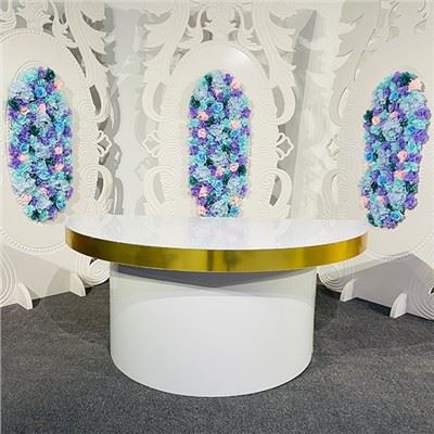 Nuotakos ir jaunikio mielųjų stalas