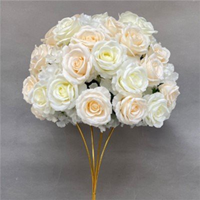 Kreminis rožių kamuolys