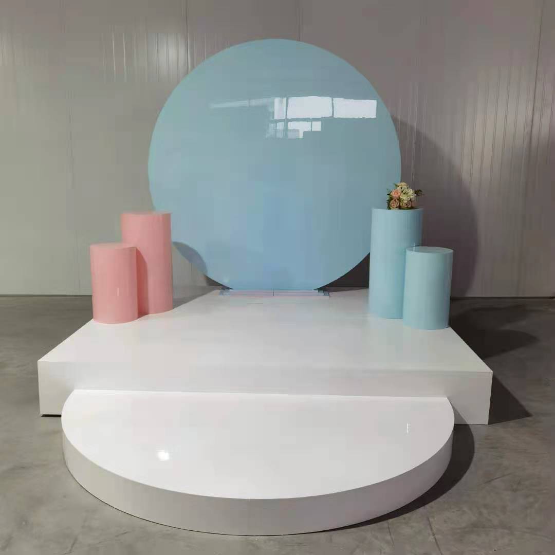 Didelis apvalus fonas