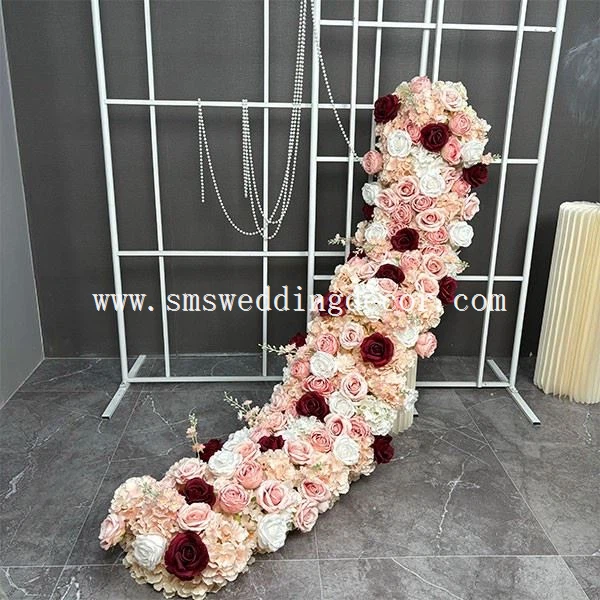 burgundy flower arrangements for weddings